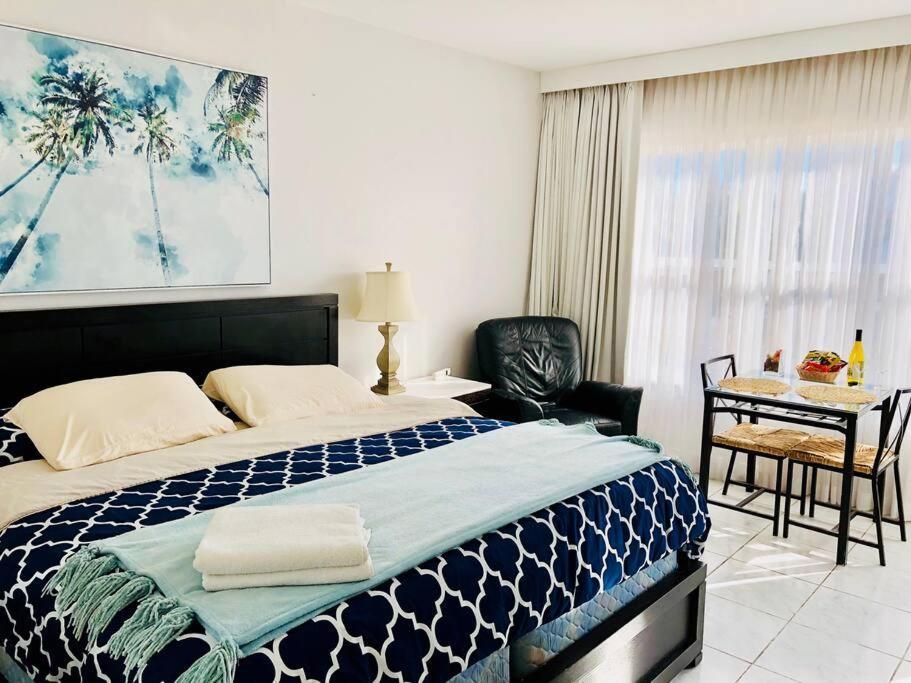Apartment Right On The Beach! Miami Beach Bagian luar foto