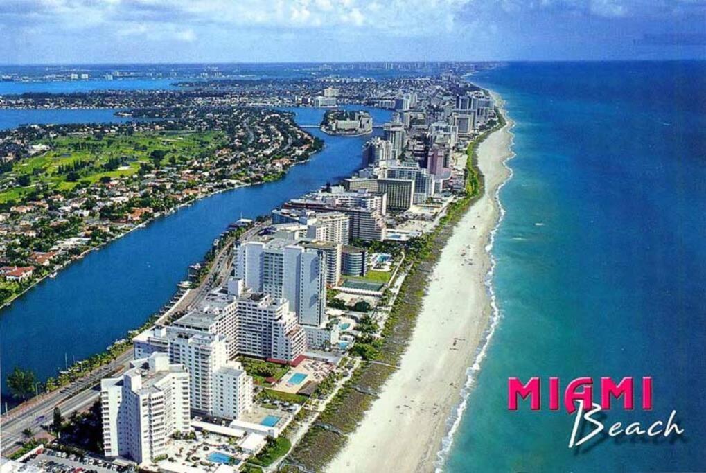 Apartment Right On The Beach! Miami Beach Bagian luar foto